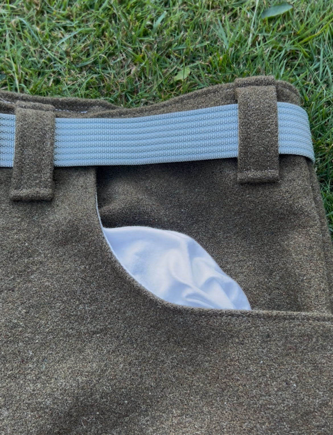 Wool Back Stripe Swaggy Pants