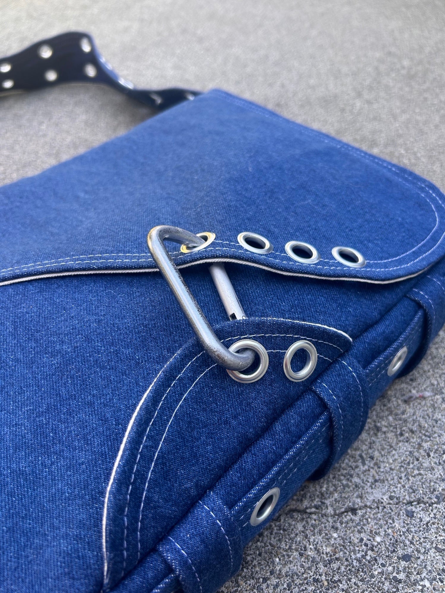 Grommet Bag