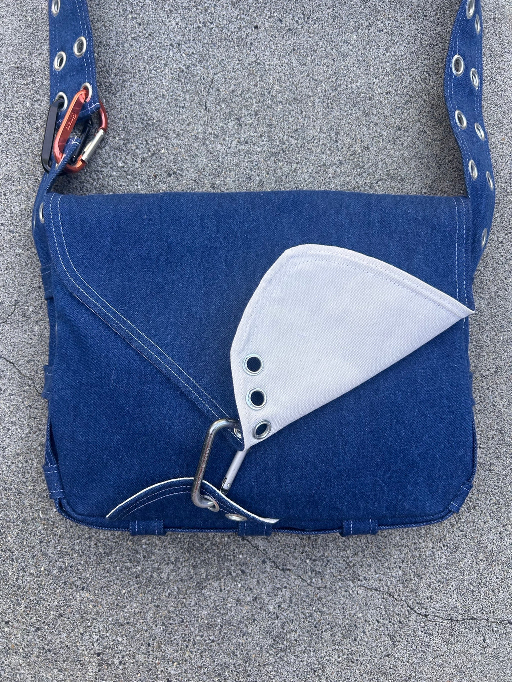 Grommet Bag