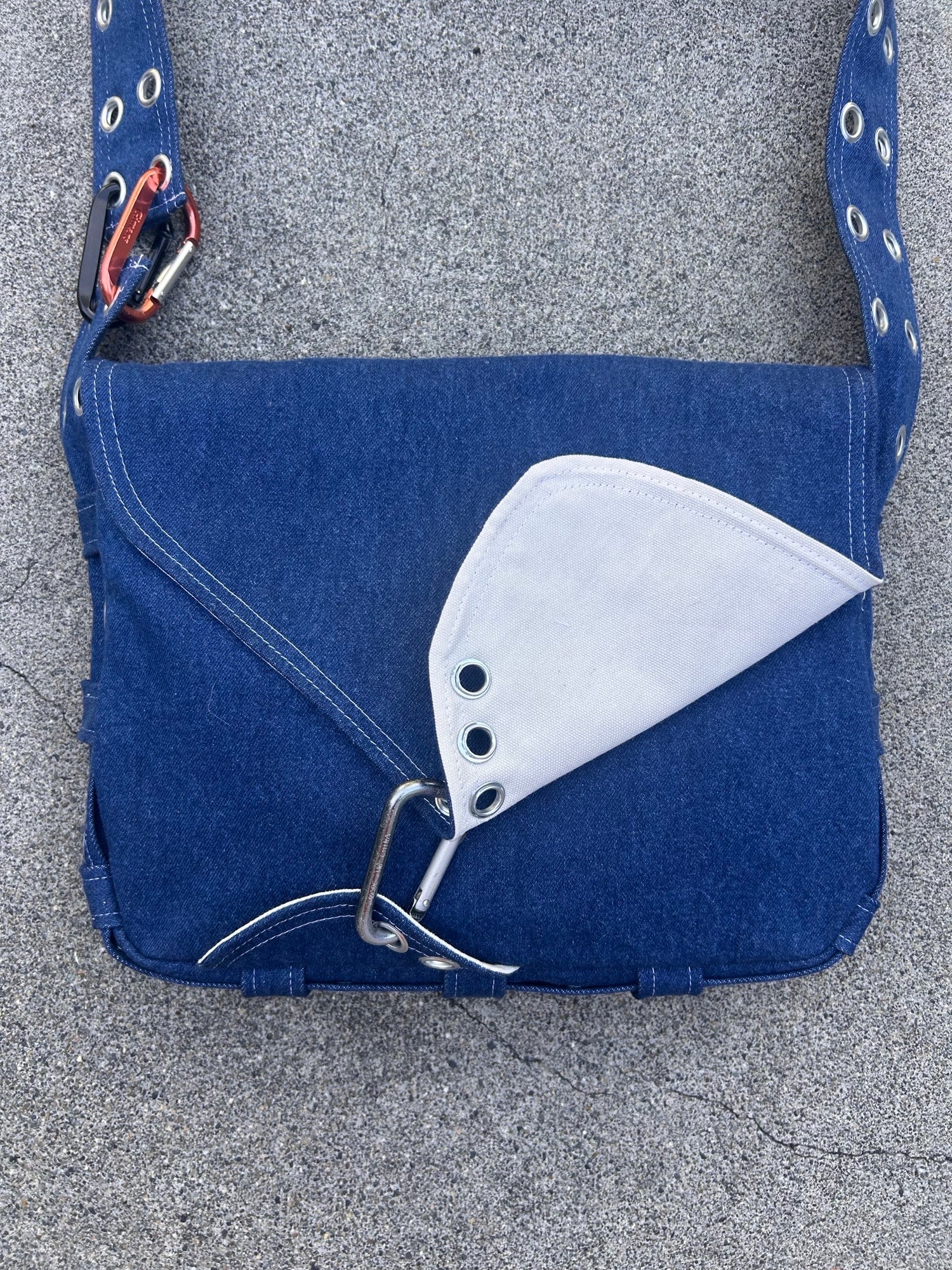 Grommet Bag